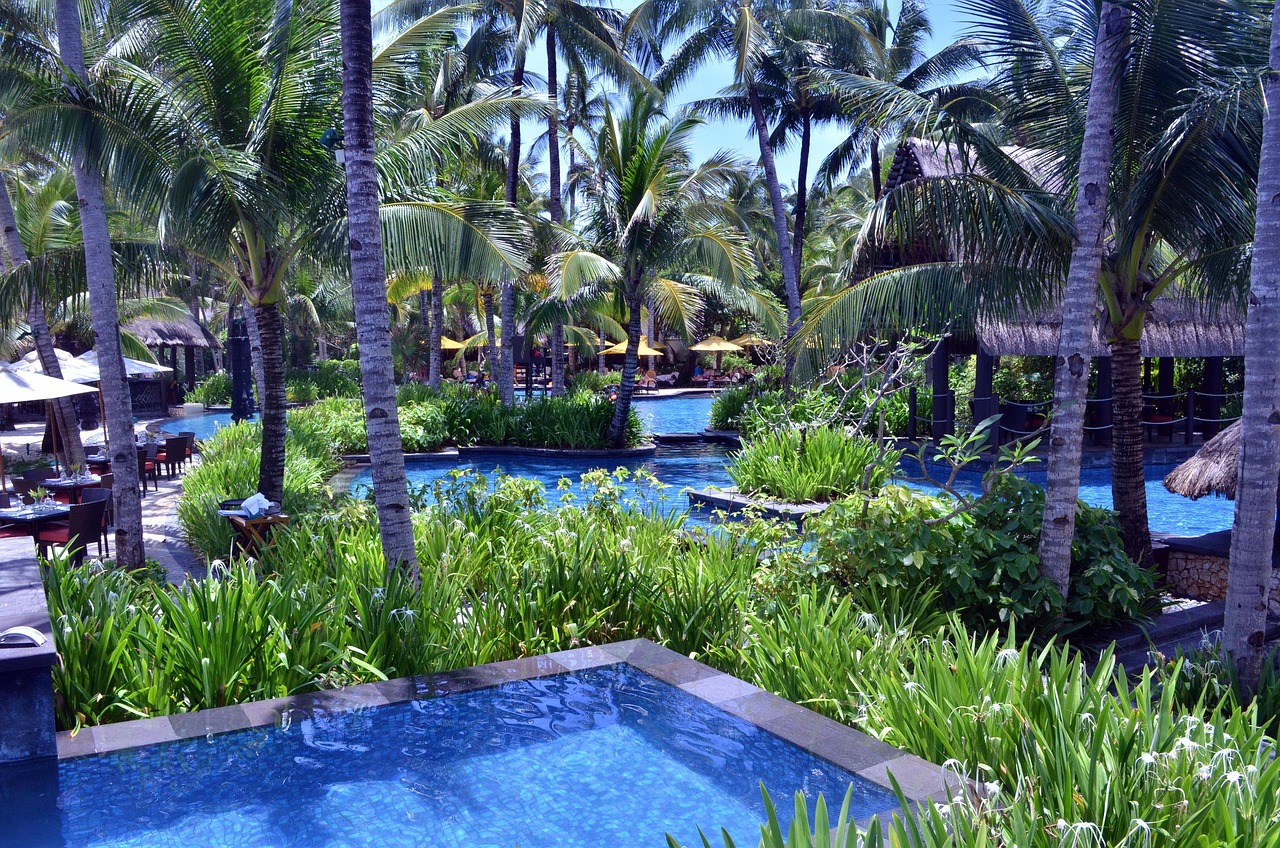 New in-ground pool build in Cape Coral, FL